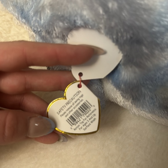 Ty Classics Collection “Dipper” the Dolphin (12 inch) - Picture 6 of 7